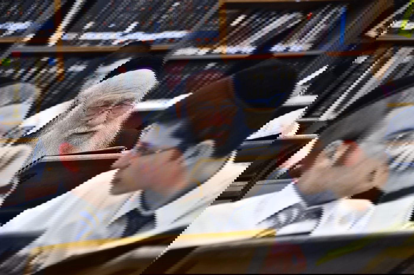 מרגש: סדר לימוד ליל פורים בישיבת פוניבז'