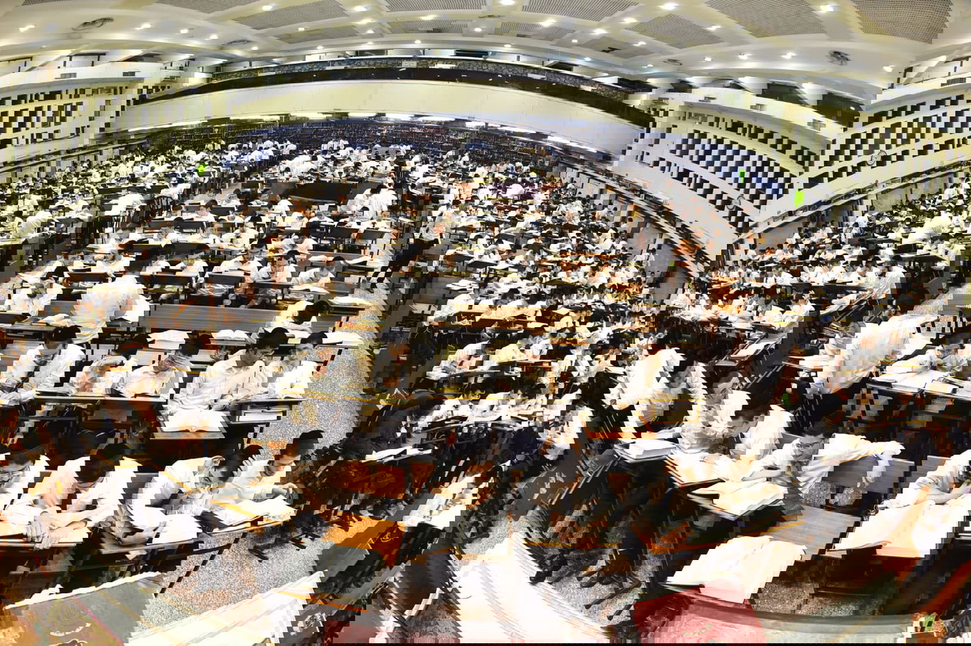 מרגש: סדר לימוד ליל פורים בישיבת פוניבז'