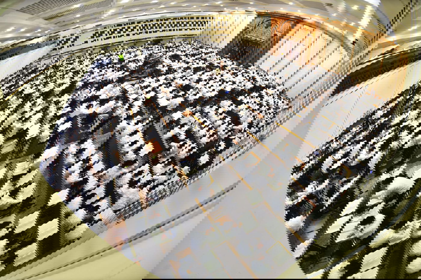 מרגש: סדר לימוד ליל פורים בישיבת פוניבז'