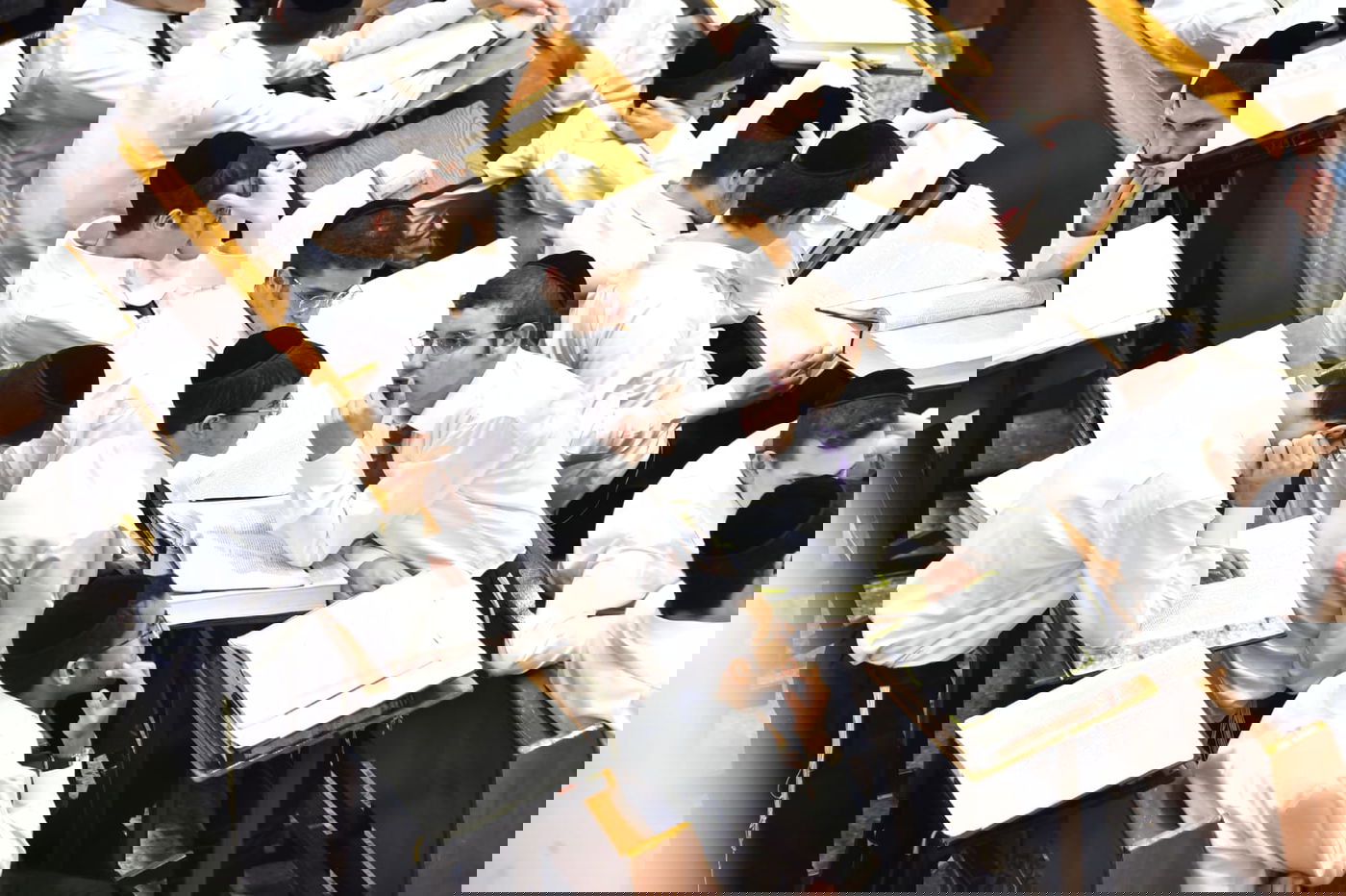 מרגש: סדר לימוד ליל פורים בישיבת פוניבז'