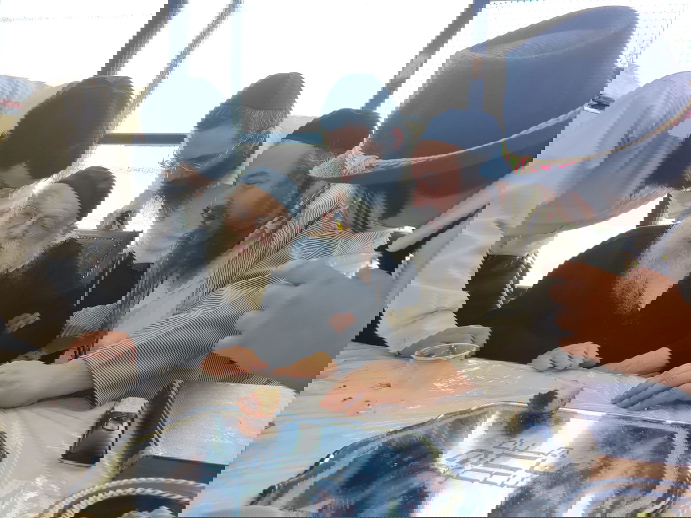 פורים במחיצת זקן תלמידי החזון איש • צפו