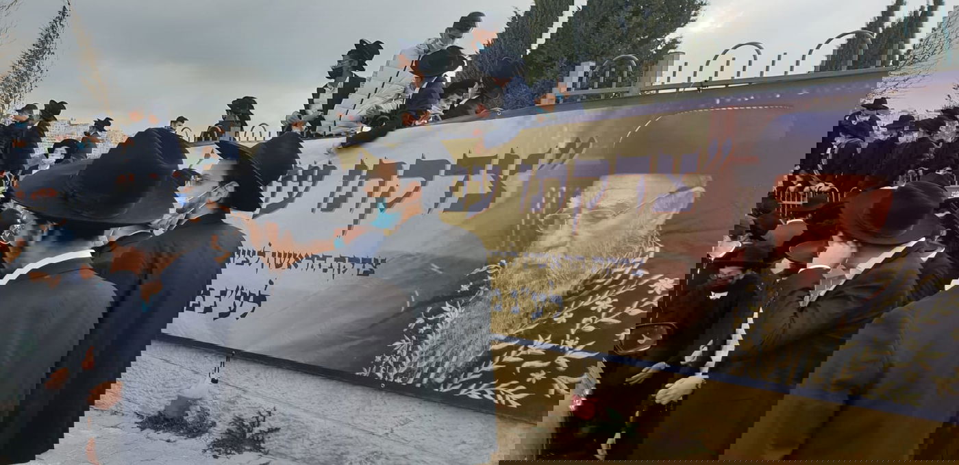 צפו: המונים באשכבה לזקן הראשונים לציון