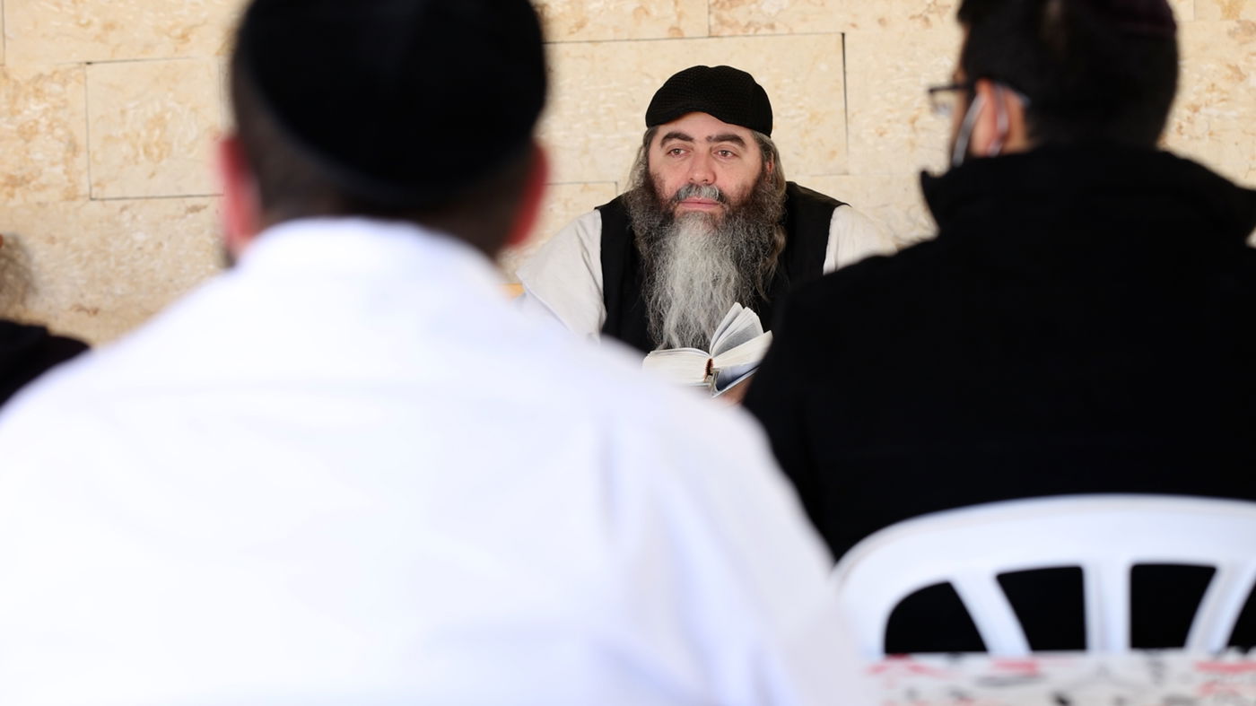 למעשה אני עוסק בזיכוי הרבים כבר למעלה מעשור.