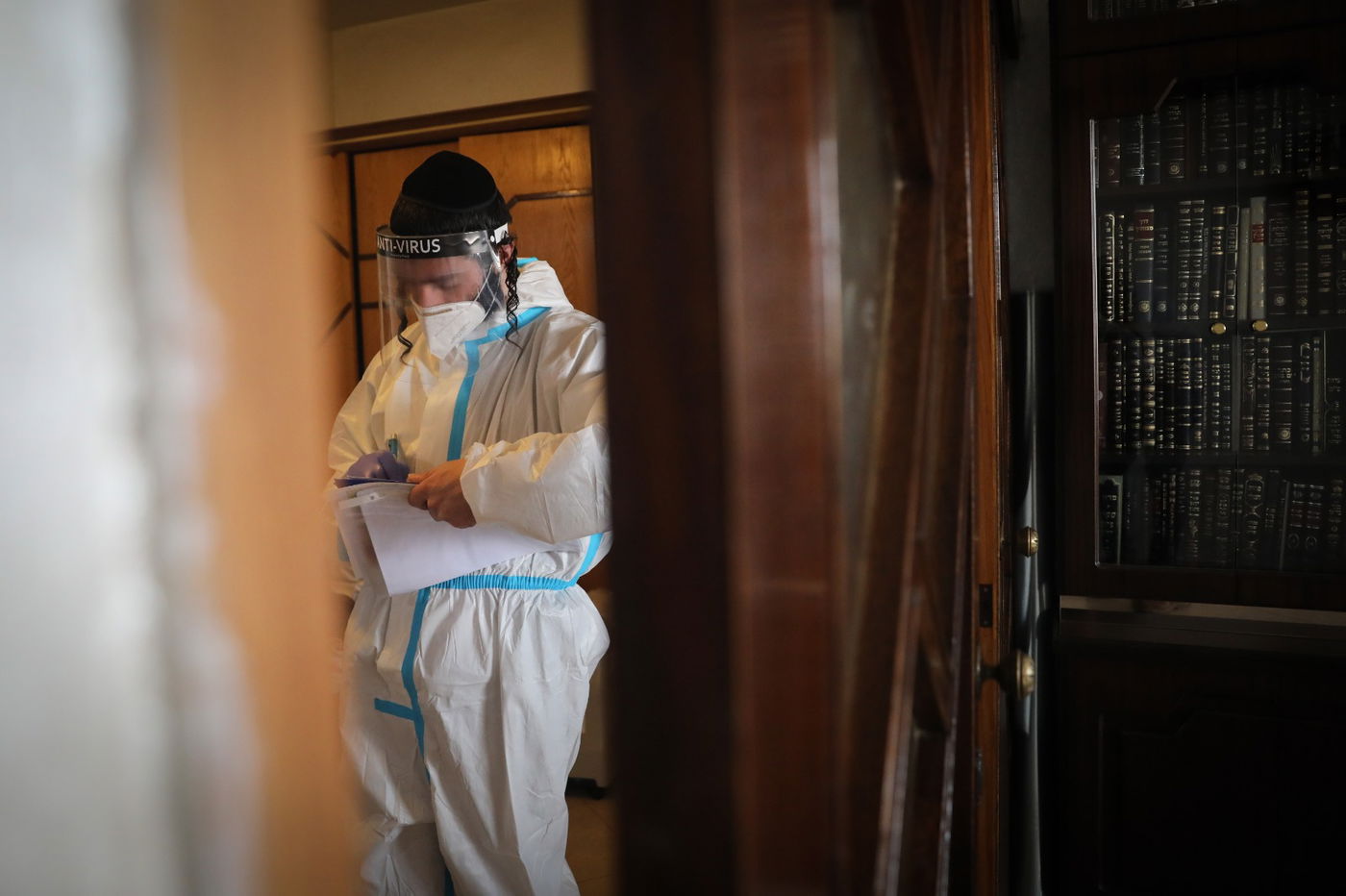 כך מתבצע הטיפול הביתי לחולי קורונה • צפו