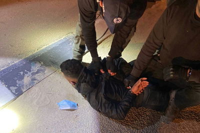 ארבעה גנבי 'מאזדה' נעצרו במחסום רנטיס