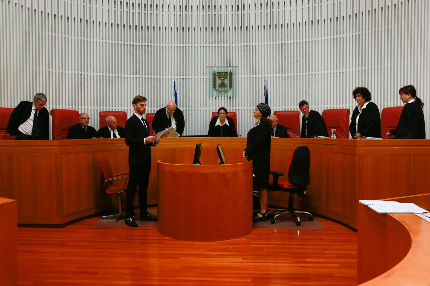 "אשמנו בגצנו" / המאבק על הזהות היהודית