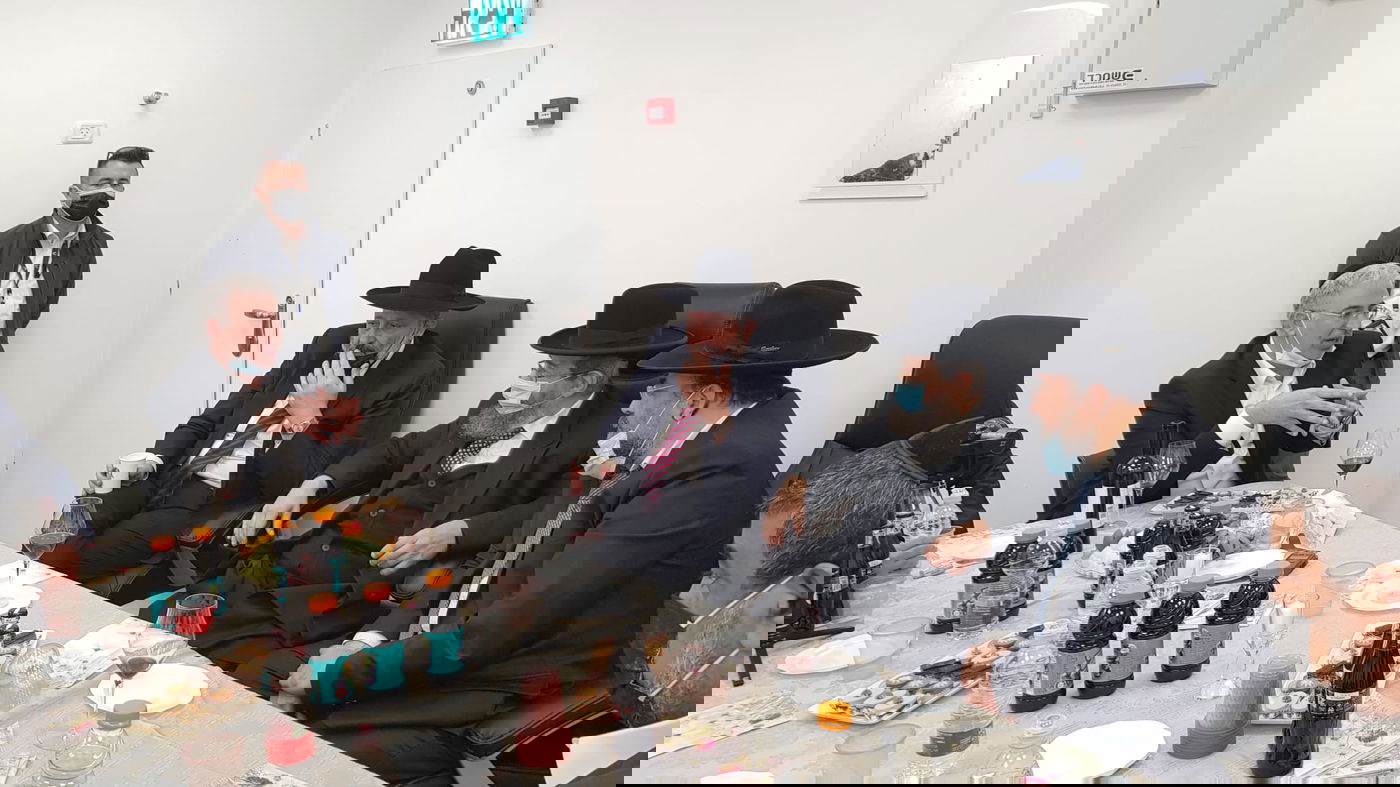 נחנכה לשכתו של רבה הספרדי של בני ברק הגר"מ בן שמעון