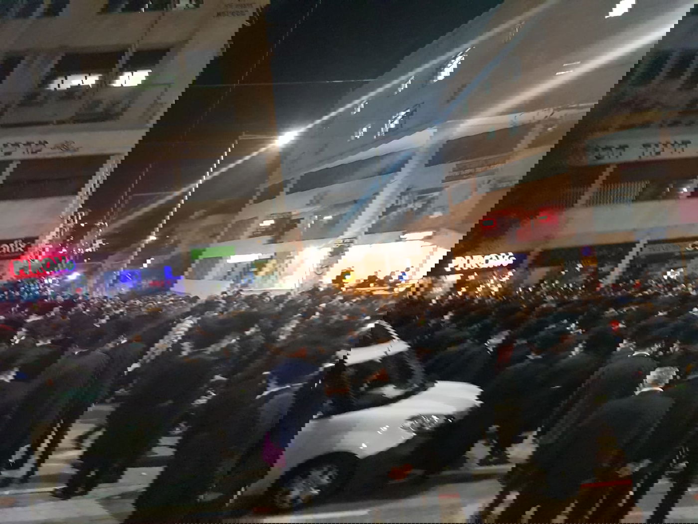 הלווית המנהלת שנפטרה מקורונה: "דאגה אישית לכל בת"