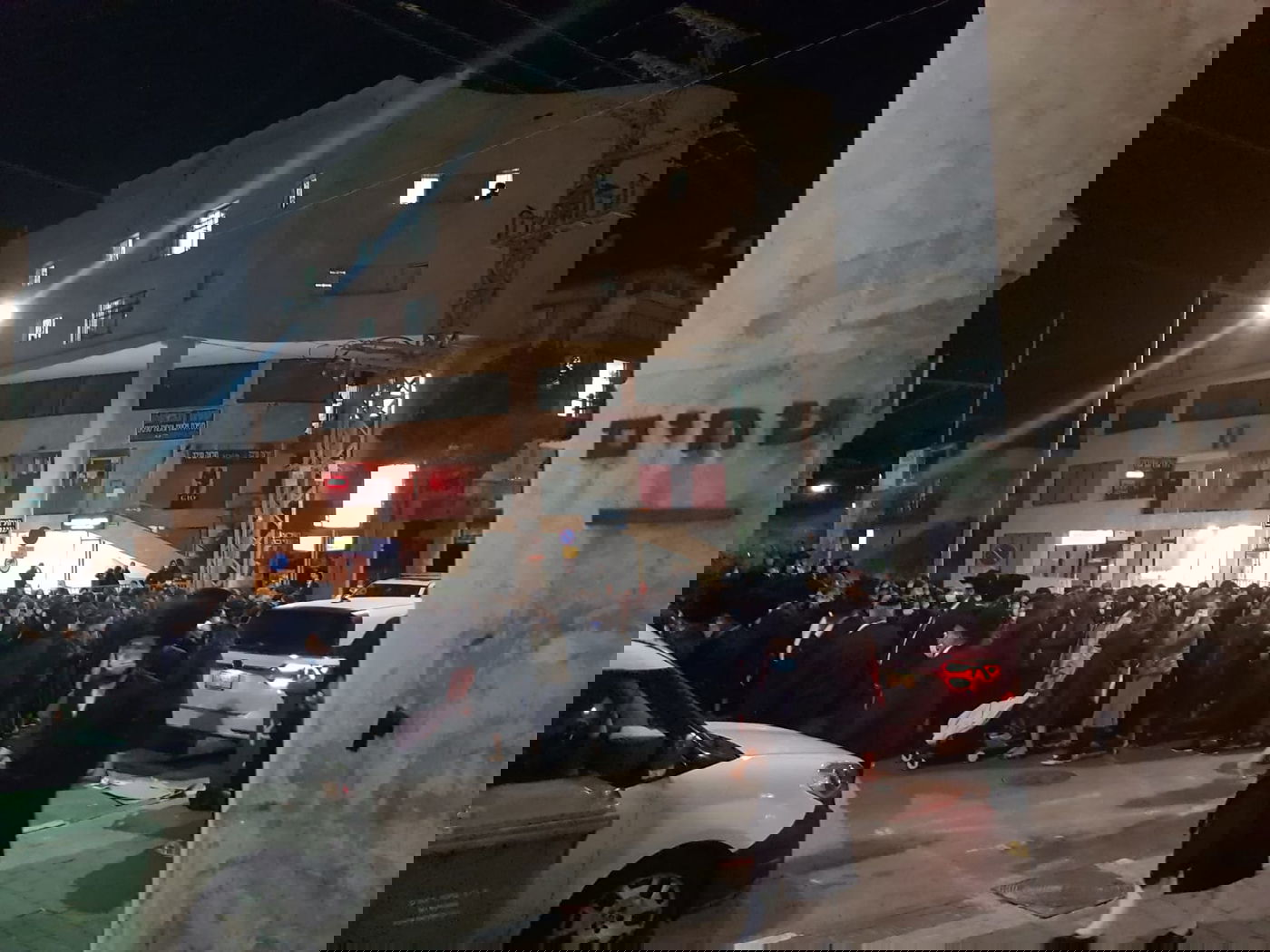 הלווית המנהלת שנפטרה מקורונה: "דאגה אישית לכל בת"