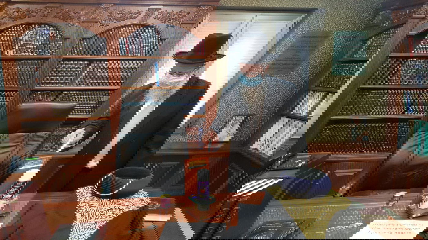 חבר ה'מועצת' הדליק נר ומסר שיעור לזכר זקן הראשונים לציון זצ"ל