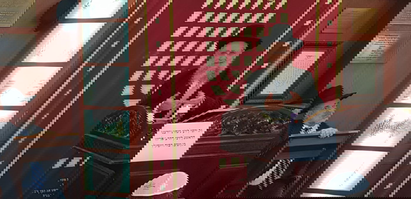 חבר ה'מועצת' הדליק נר ומסר שיעור לזכר זקן הראשונים לציון זצ"ל