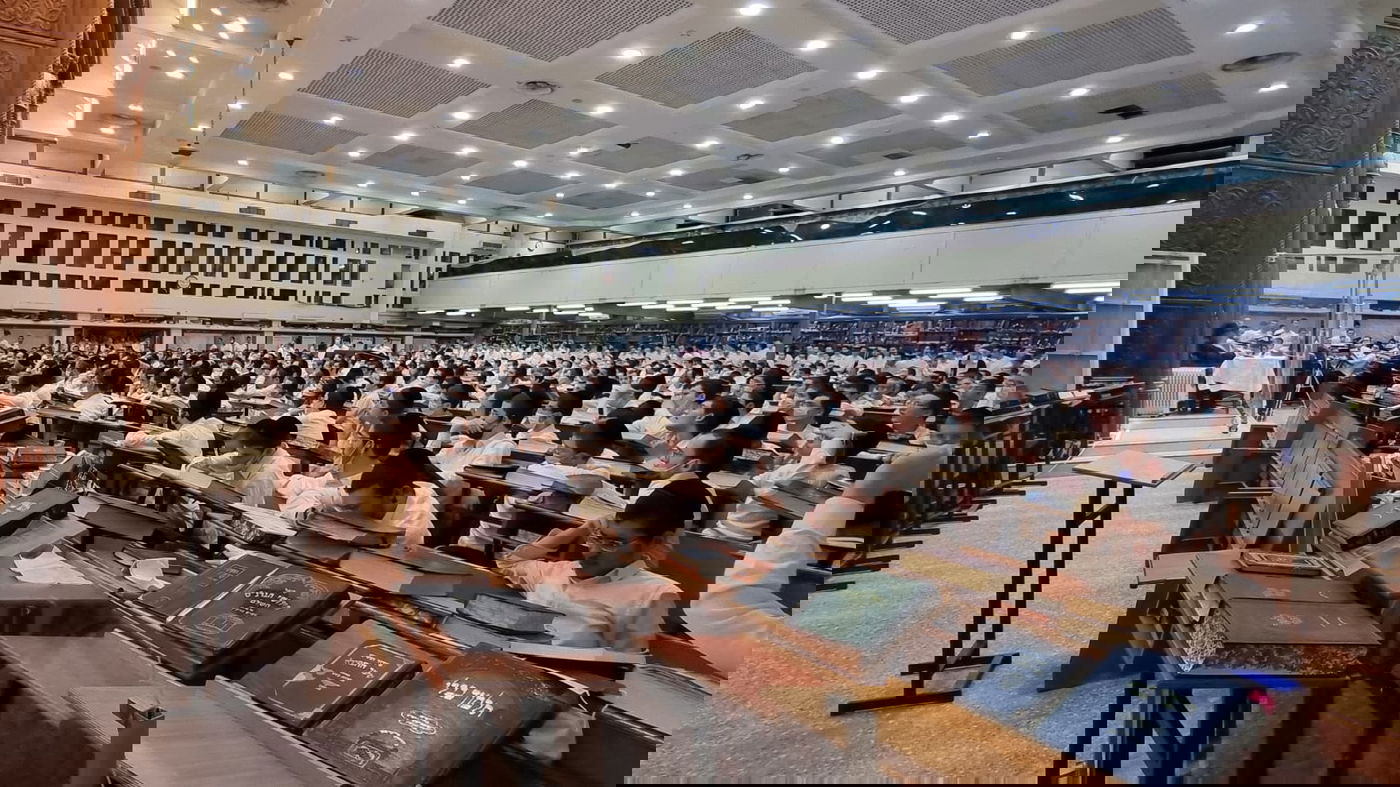 לאחר למעלה משנה: הגר"ג אדלשטיין מסר שיחה בישיבה