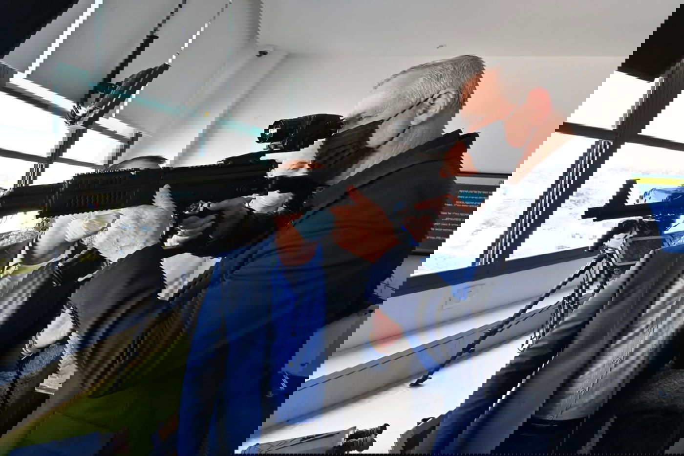 בני גנץ:  "אם לא ננהג באחריות לא נחגוג את ליל הסדר ביחד"