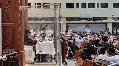 ראש הישיבה במסירת השיעור