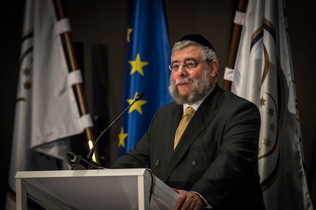 הגאון הרב פנחס גולדשמידט