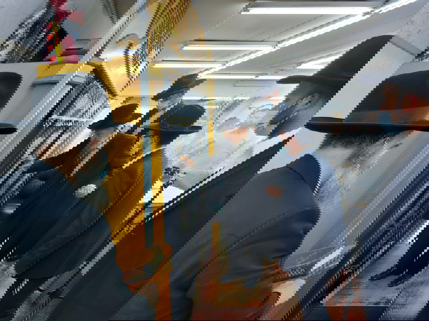 לאחר התקיפה: ראש הישיבה מסר שיעור • תיעוד