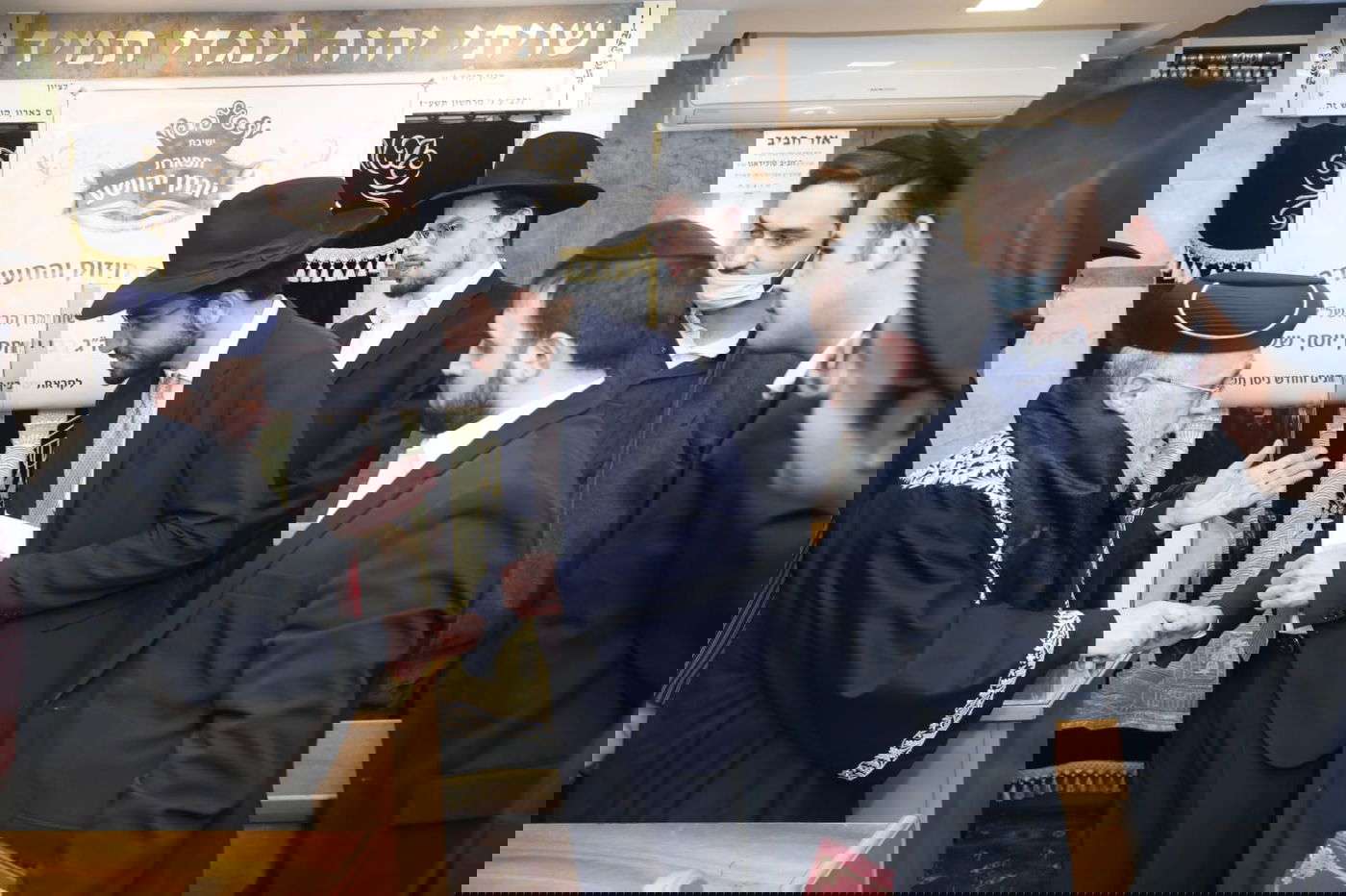 איך לומדים? הראש"ל ביקר בישיבת הקורונה