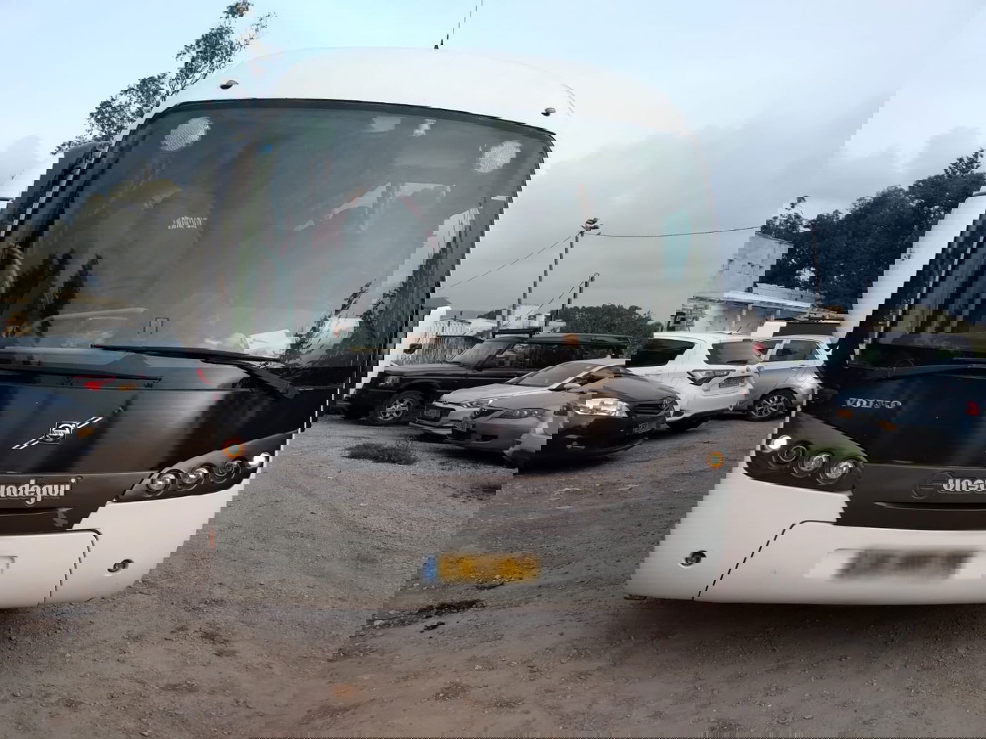 אוטובוס ובו עשרות שב"חים נתפס והוחרם