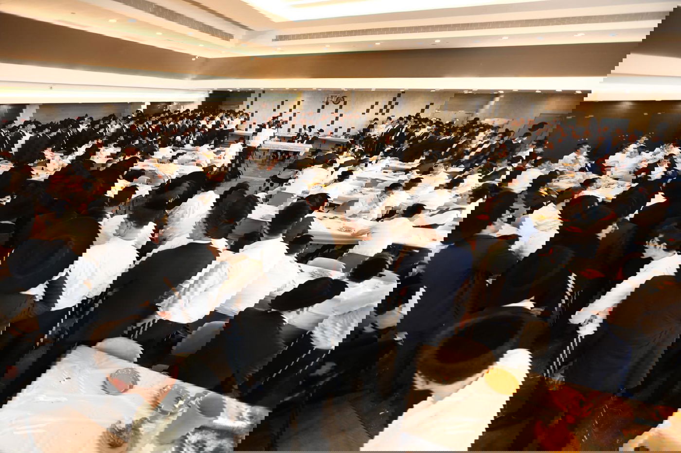 ביקור גפני ב'חברון' והסרת המודעה; גרסת תלמידי הישיבה