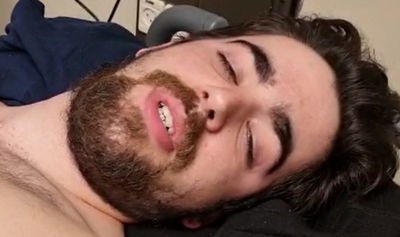 הנס של ג'ונתן: נפצע קל בלבד מחפץ השוקל 15 טון