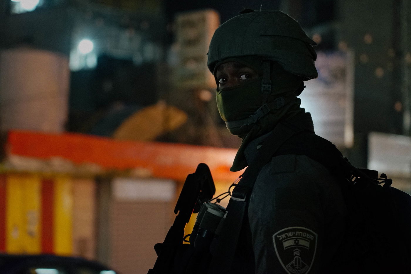 כך עצרו מסתערבים חשודים במזרח י-ם. צפו