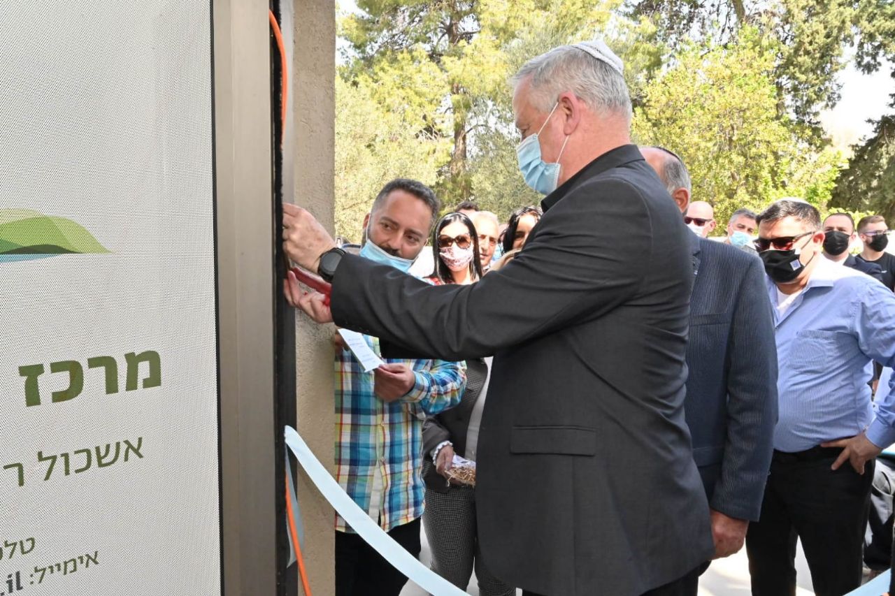 שר הביטחון: 'אנו ערוכים לכל תרחיש בצפון'