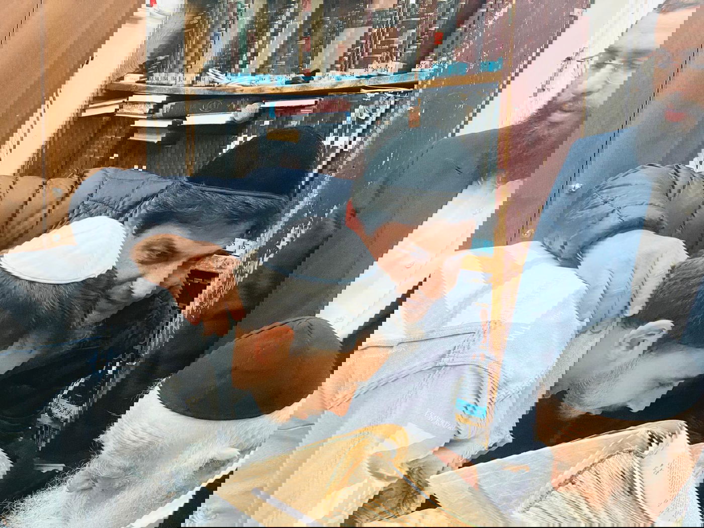 הזמר המתחזק קיבל את ברכת שר התורה