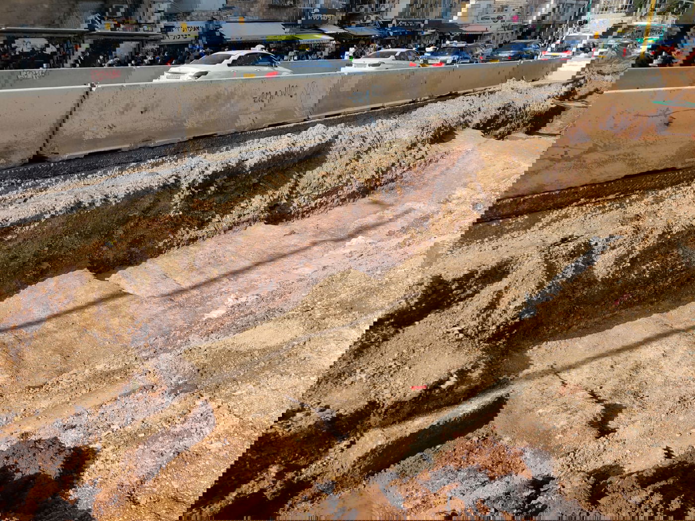 העתיקות נחשפו - 'אתרא קדישא' אישר להמשיך בעבודות