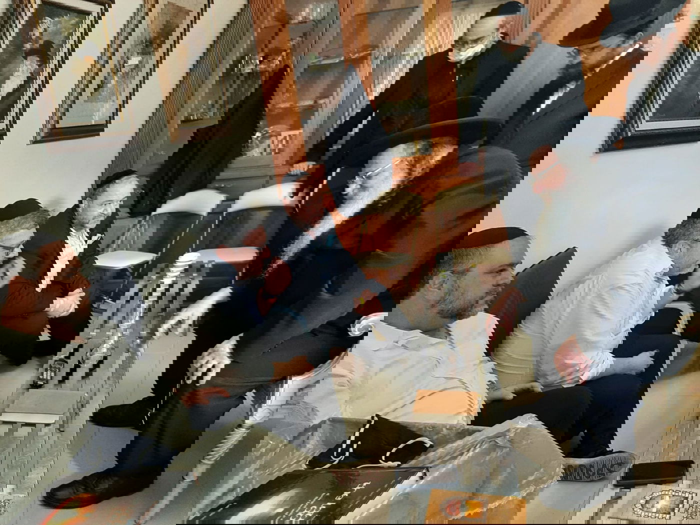 הגר"ש אלתר בניחום אבלים