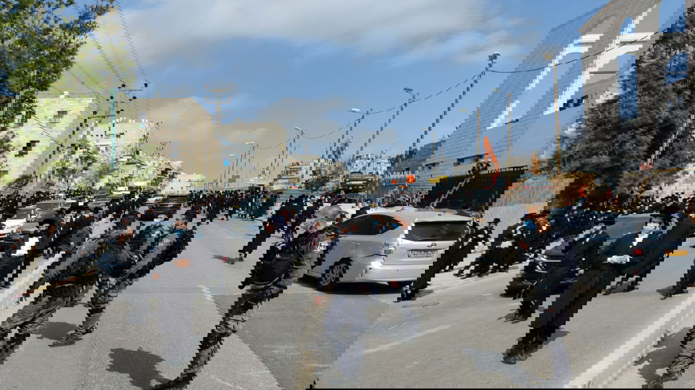 'מחאת הרכבת הקלה': לראשונה עם הרב הבכיר מברסלב