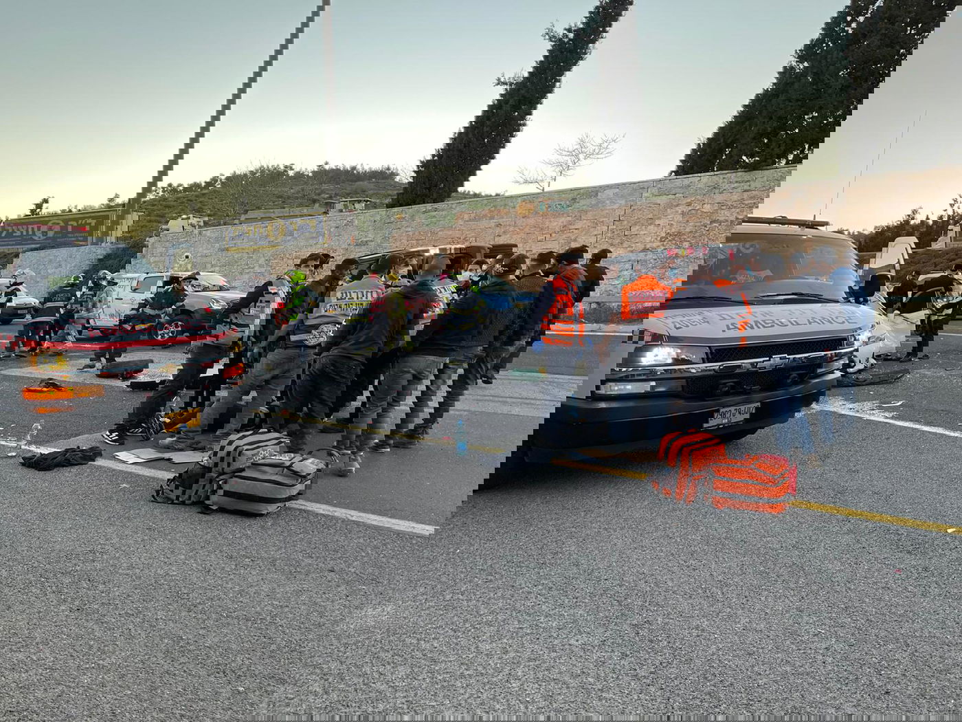 ירושלים: מיניבוס התהפך; 8 חרדים פונו לביה"ח