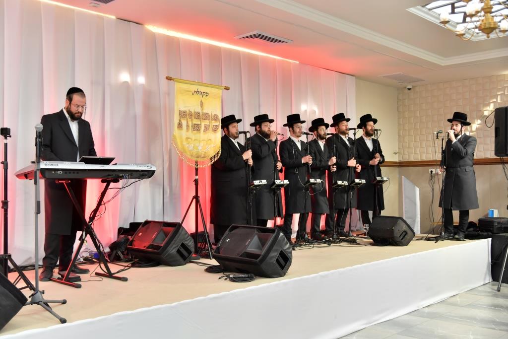 תיעוד: שמחת בר מצווה לבן מנצח מקהלת מלכות