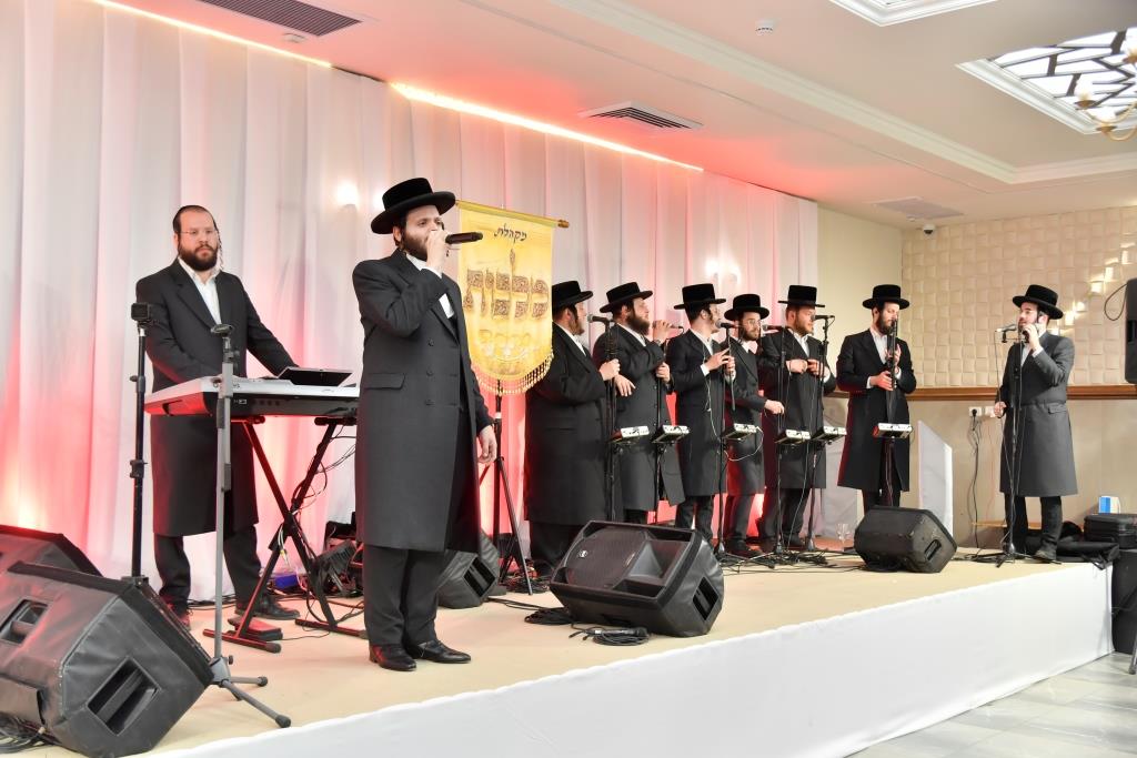 תיעוד: שמחת בר מצווה לבן מנצח מקהלת מלכות