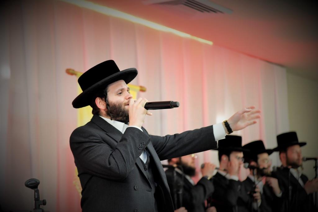 תיעוד: שמחת בר מצווה לבן מנצח מקהלת מלכות