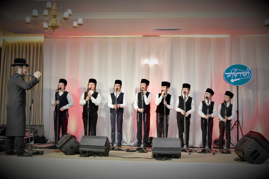 תיעוד: שמחת בר מצווה לבן מנצח מקהלת מלכות