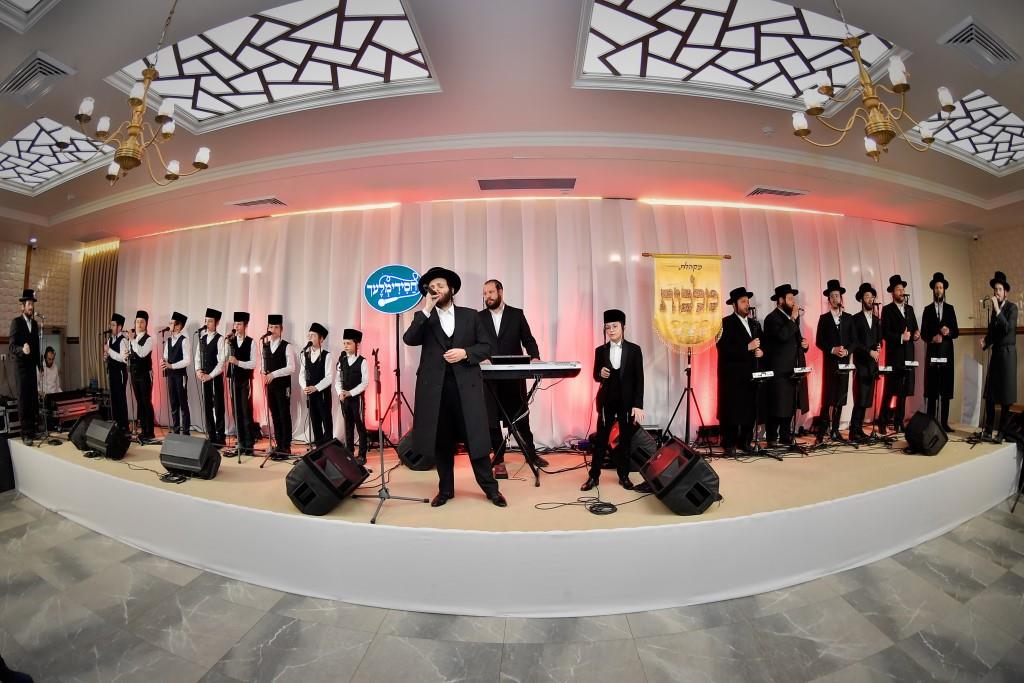 תיעוד: שמחת בר מצווה לבן מנצח מקהלת מלכות