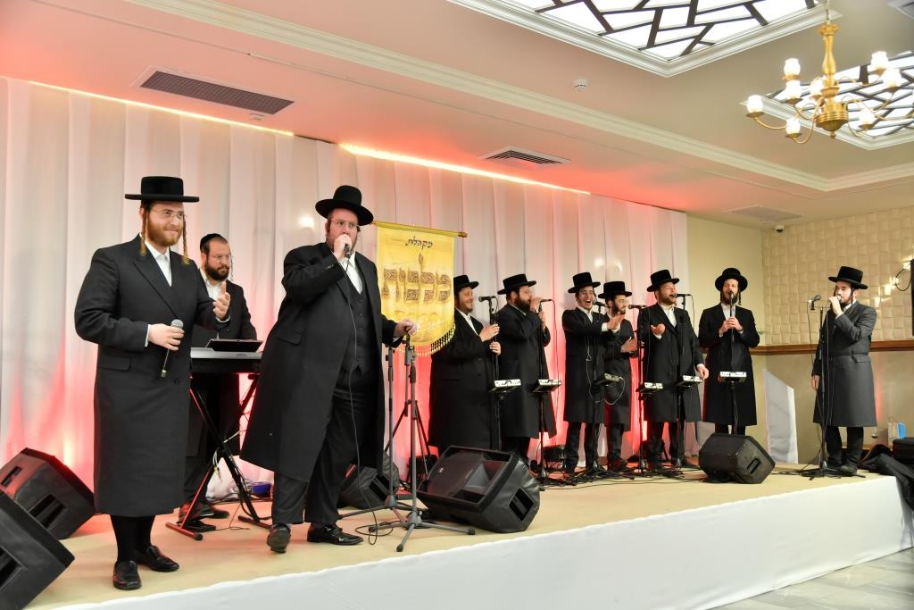 תיעוד: שמחת בר מצווה לבן מנצח מקהלת מלכות