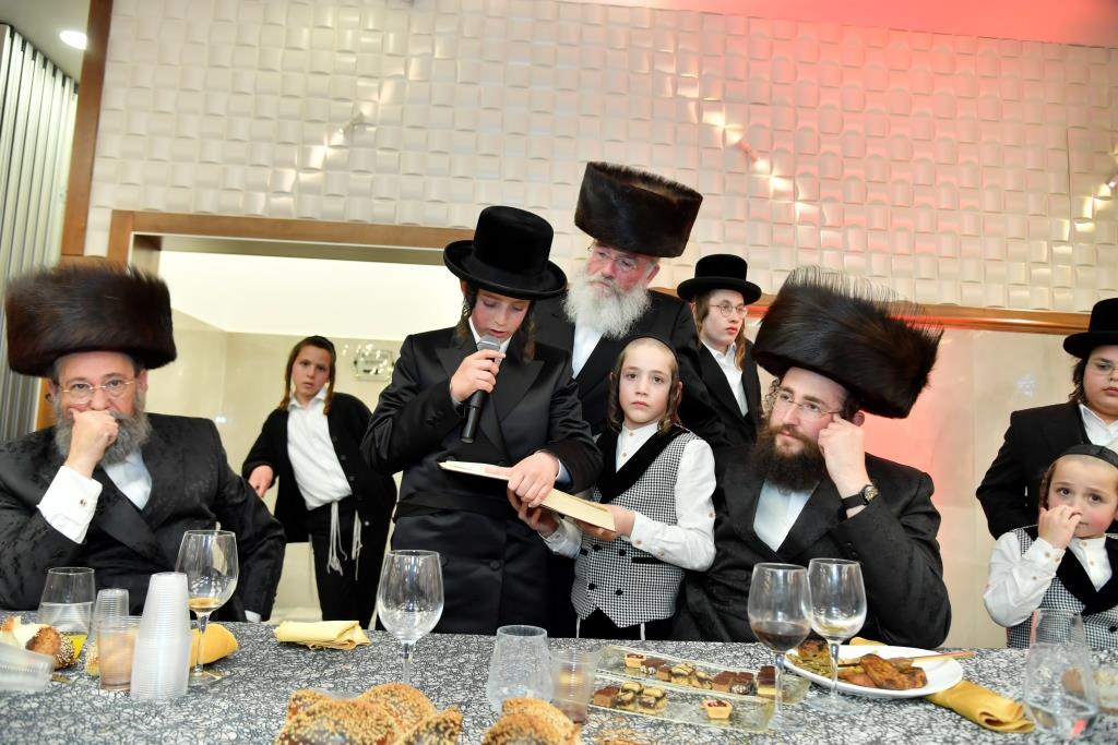 תיעוד: שמחת בר מצווה לבן מנצח מקהלת מלכות