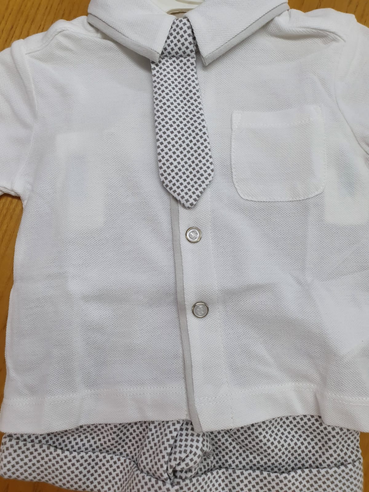 'בנטון בגאולה' - סטוק ענק של בגדי ילדים!!