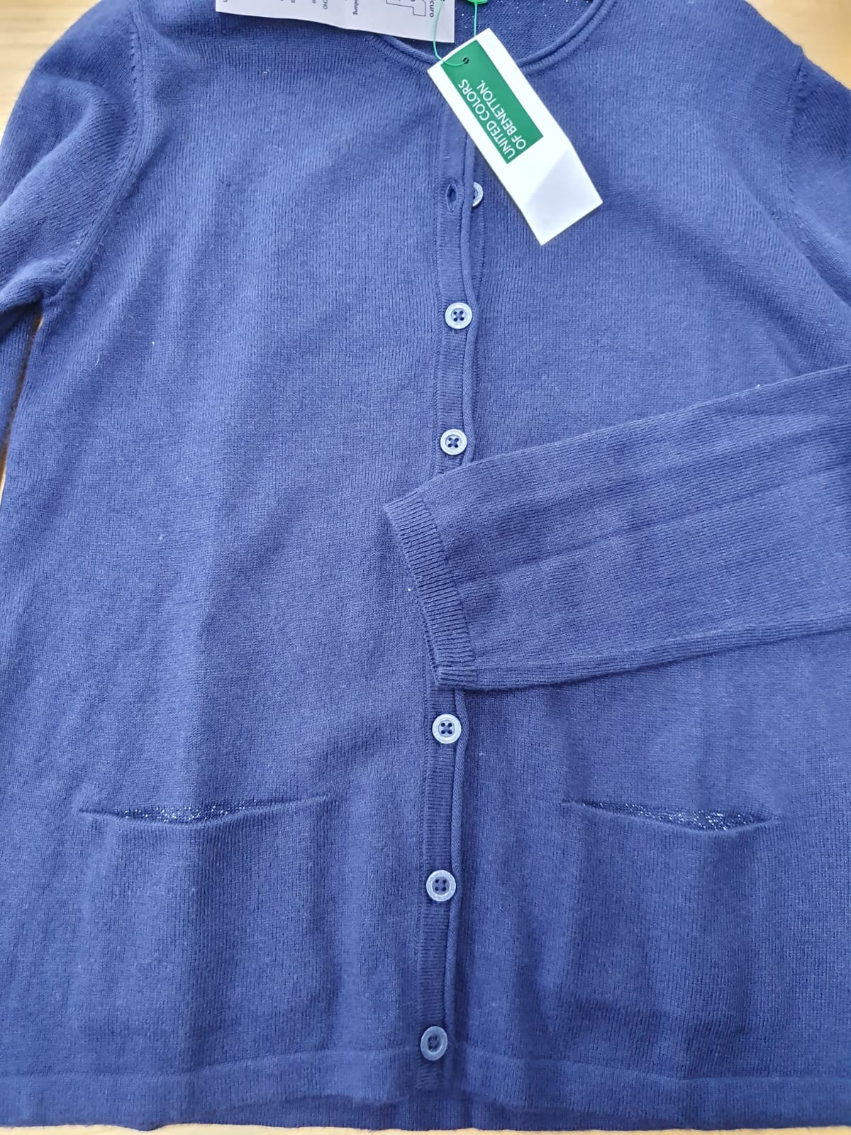 'בנטון בגאולה' - סטוק ענק של בגדי ילדים!!