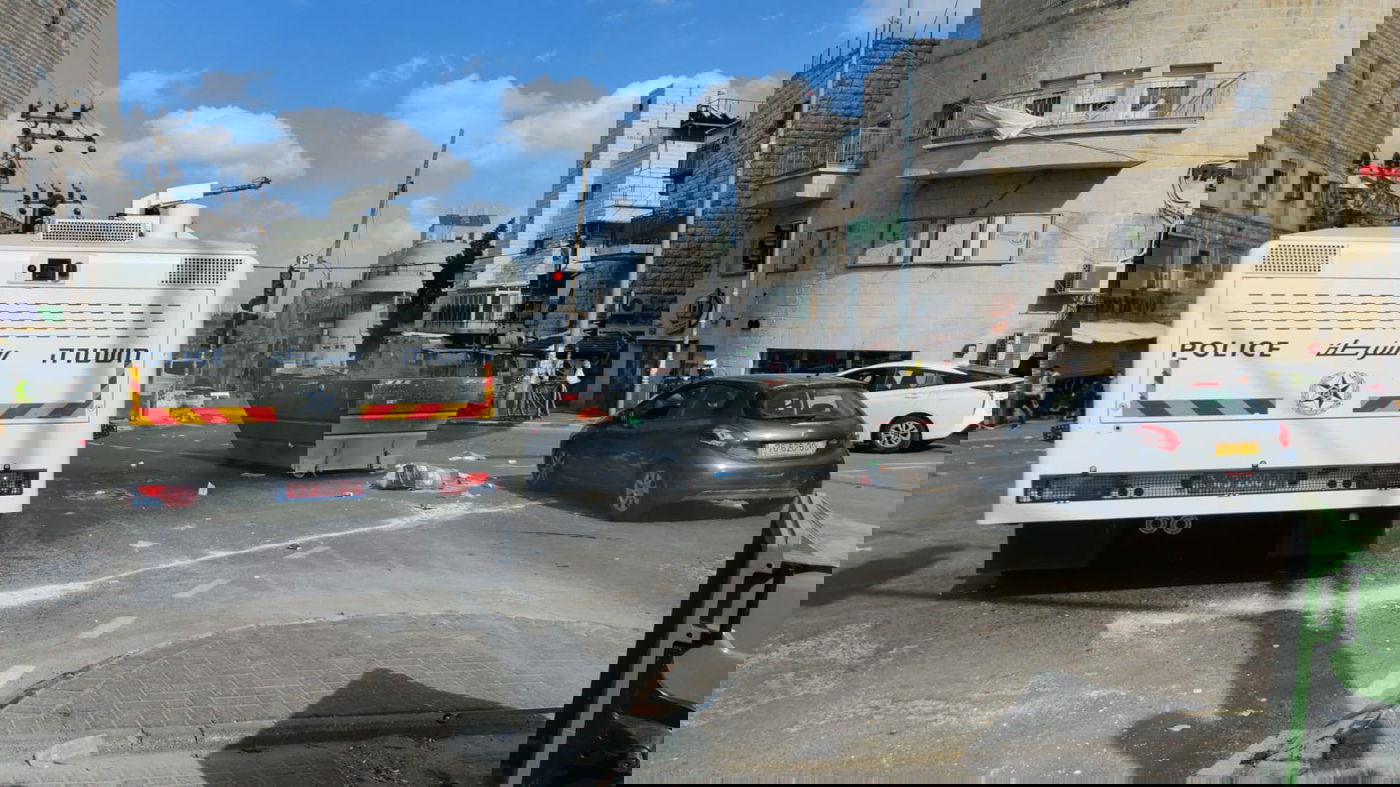 מעצר הבחורה: קיצוניים יצאו להפגין • תיעוד