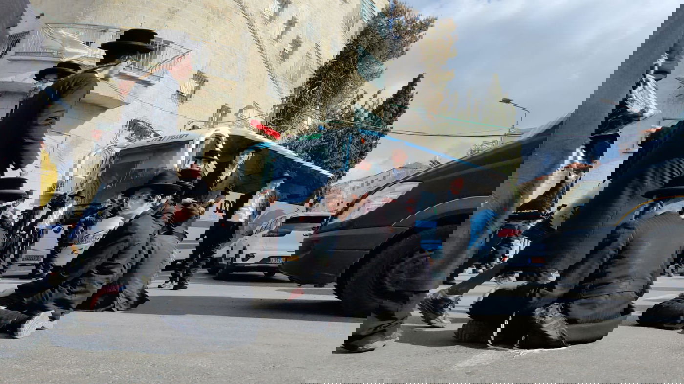 מעצר הבחורה: קיצוניים יצאו להפגין • תיעוד