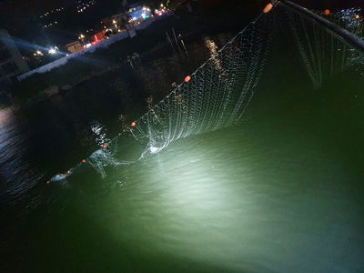 שוטרי השיטור הימי הצילו צעיר שנתקע בים