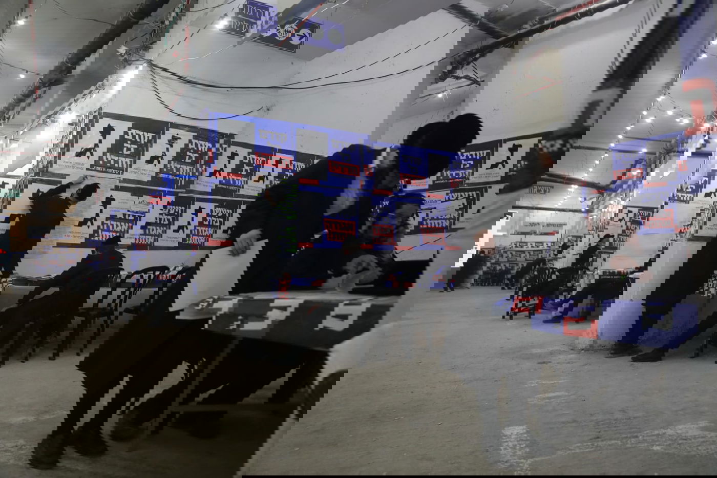 מטה אגודת ישראל שוקק מפעילות • תיעוד