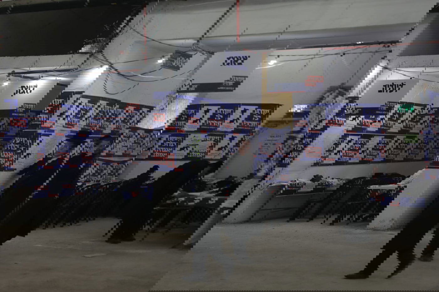 מטה אגודת ישראל שוקק מפעילות • תיעוד