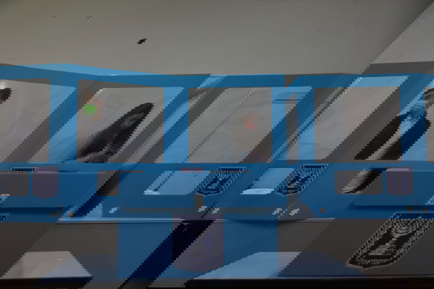 רגע לפני: כך נראית ההתארגנות בקלפי; צפו