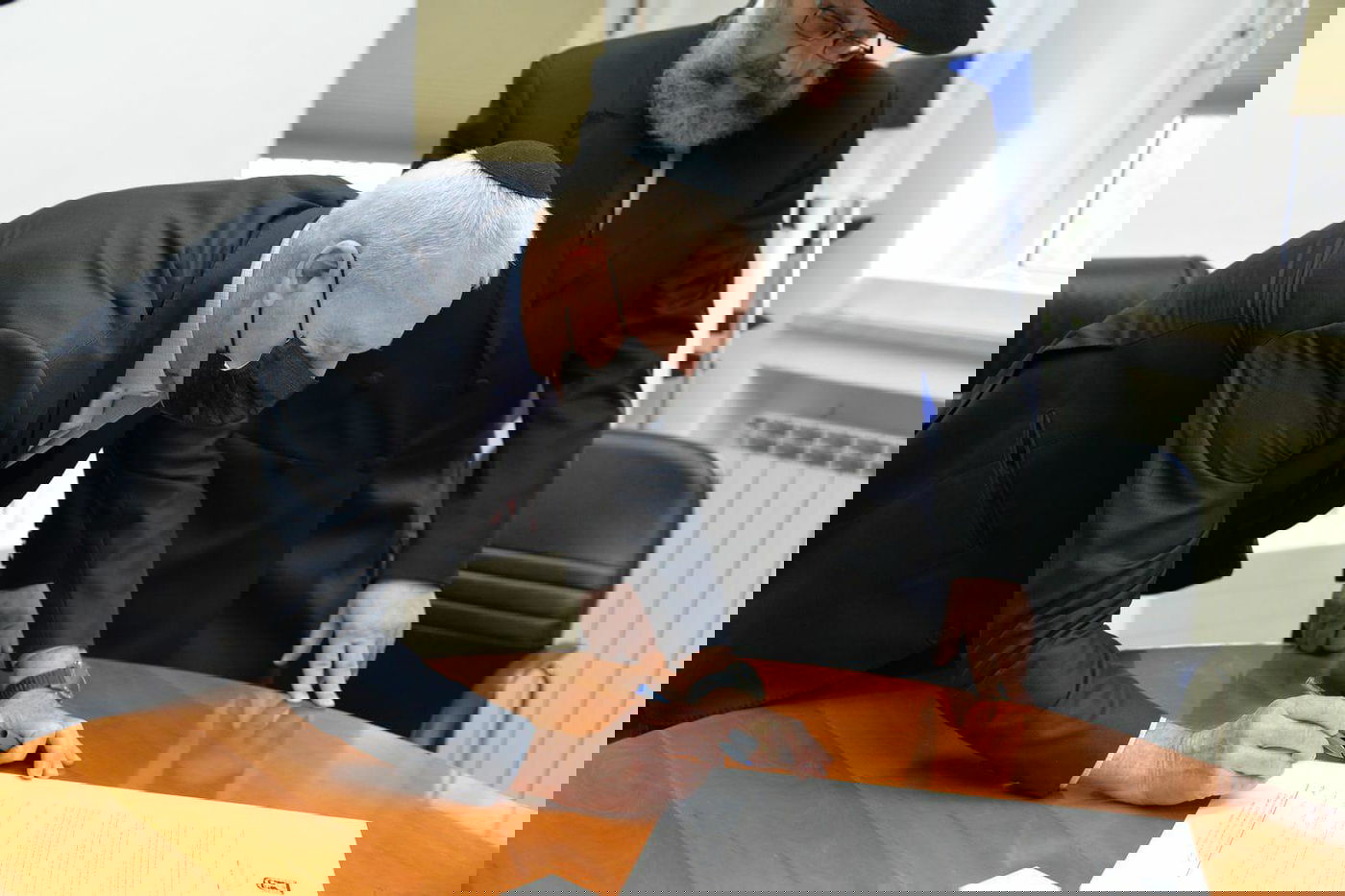 שר החינוך יואב גלנט במחווה ליום הולדתו של הרבי