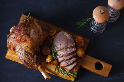 שוק טלה חגיגי לליל הסדר