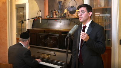 צפו: לייזר ברוק עם להיט ההגדה של קרליבך