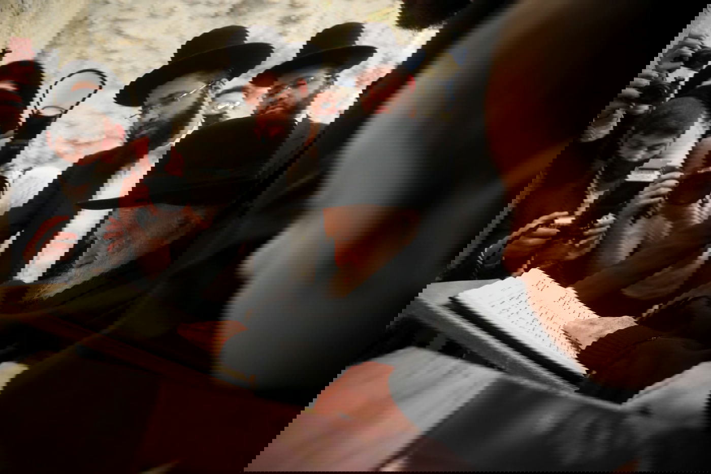 לאחר שנה וחצי: מרן הגר"ח קנייבסקי ביקר בכותל המערבי; תיעוד